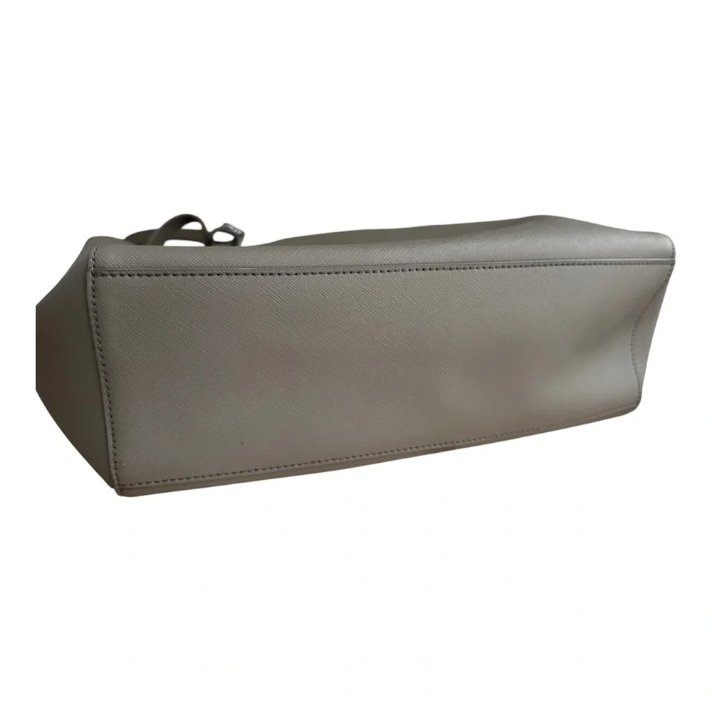 Women's Leather Tote in Taupe with Double Strap